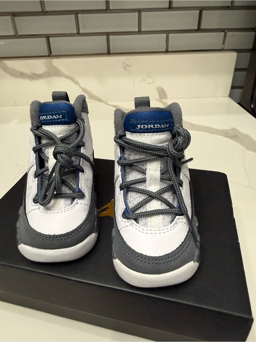 Jordan 9 retro size 4c